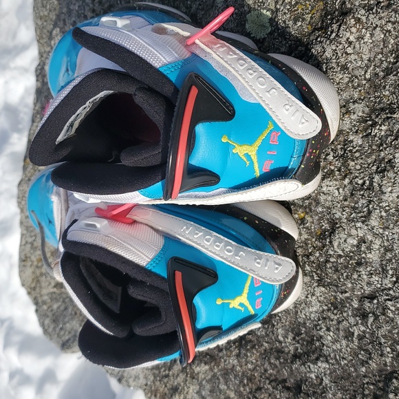 Air Jordans 6 Rings "Blue Fury Cyber Pink" Men's Size 8 - Picture 3 of 16